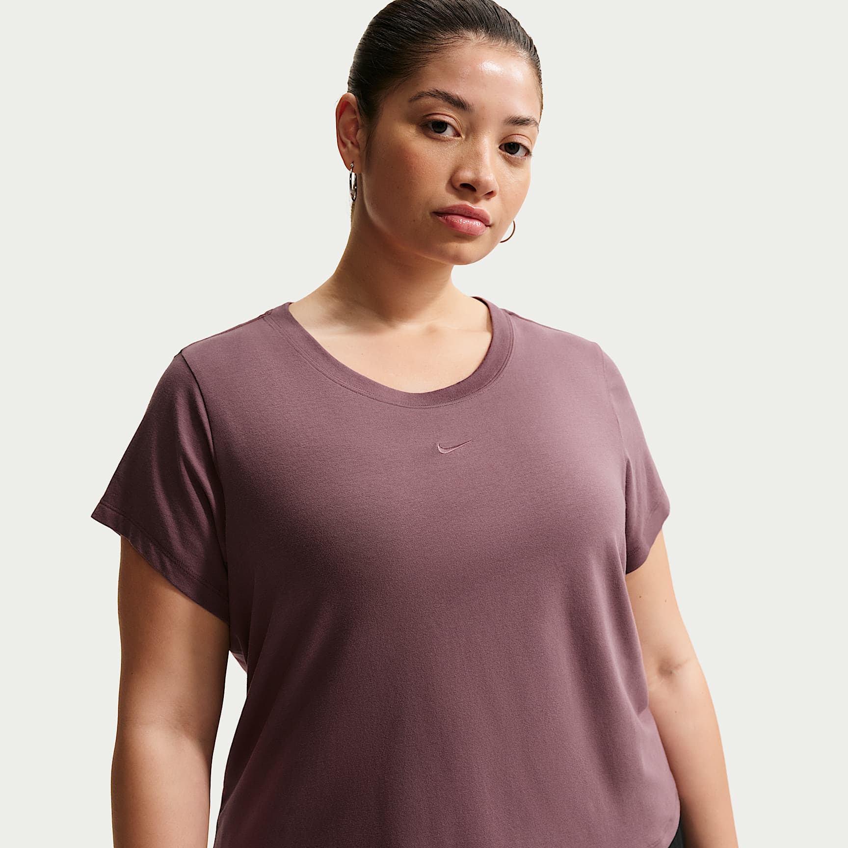 Nike Sportswear Chill Knit Women's Cropped T-Shirt (Plus Size